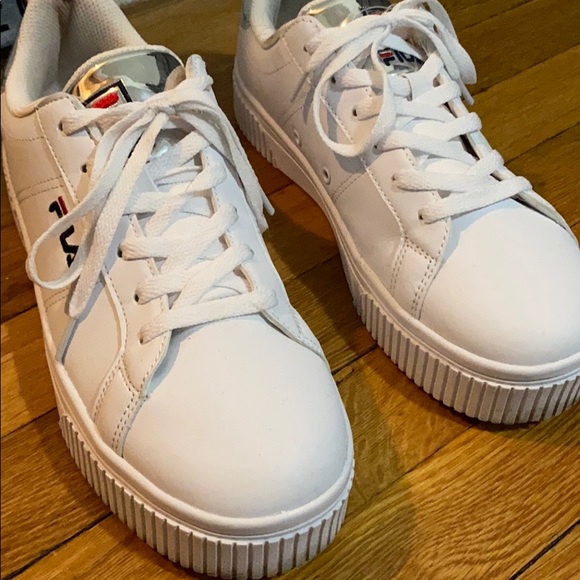 Fila Sneakers - Picture 1 of 3